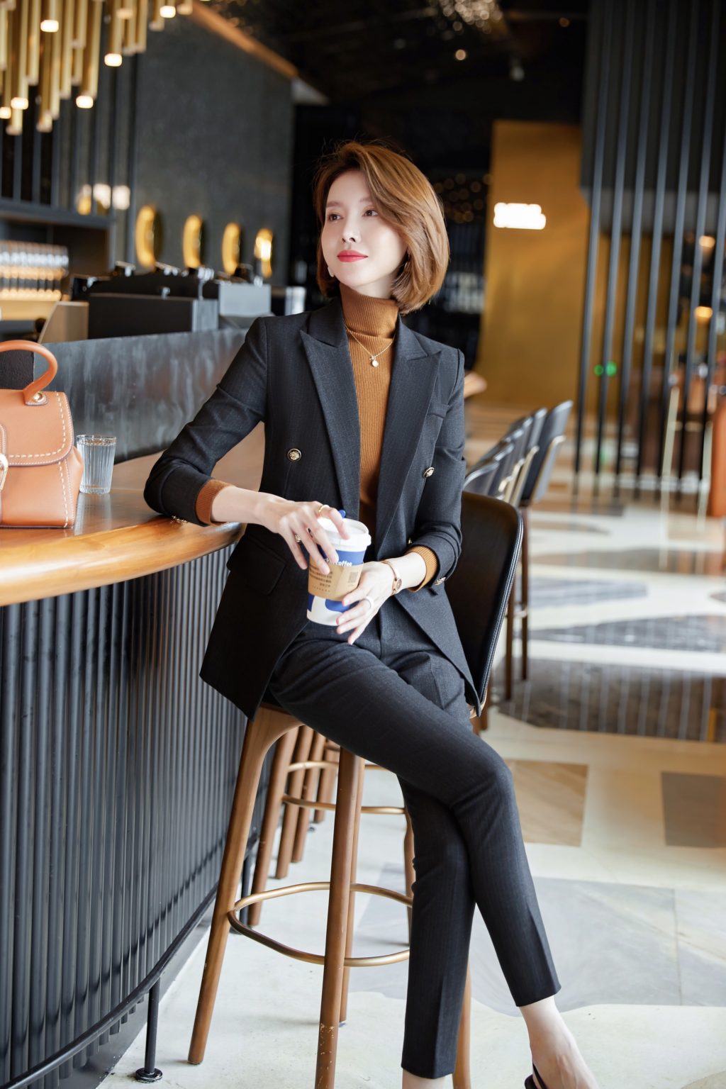 PN2761-08 ชุดสูททำงานผู้หญิงสีดำแต่งหกกระดุมลายทางพร้อมกางเกง