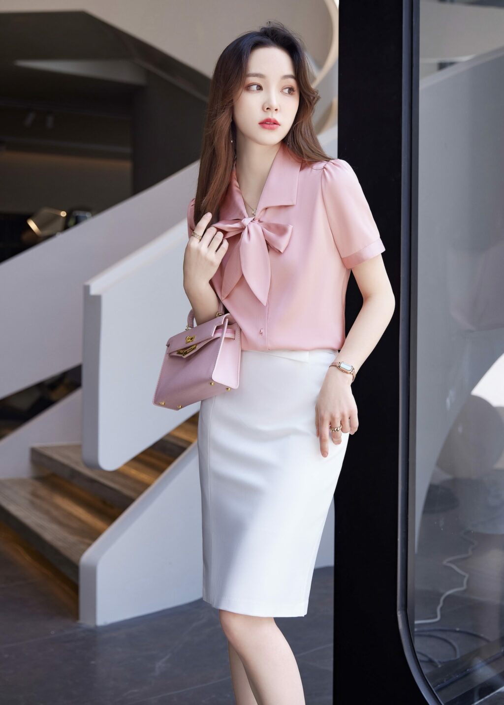 PN2904-05 เสื้อเชิ้ตทำงานผู้หญิงสีชมพูคอปกแต่งผูกโบว์แขนสั้น