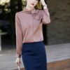เสื้อเชิ้ตทำงานผู้หญิงสีชมพูกะปิคอปกติดโบว์แขนยาว