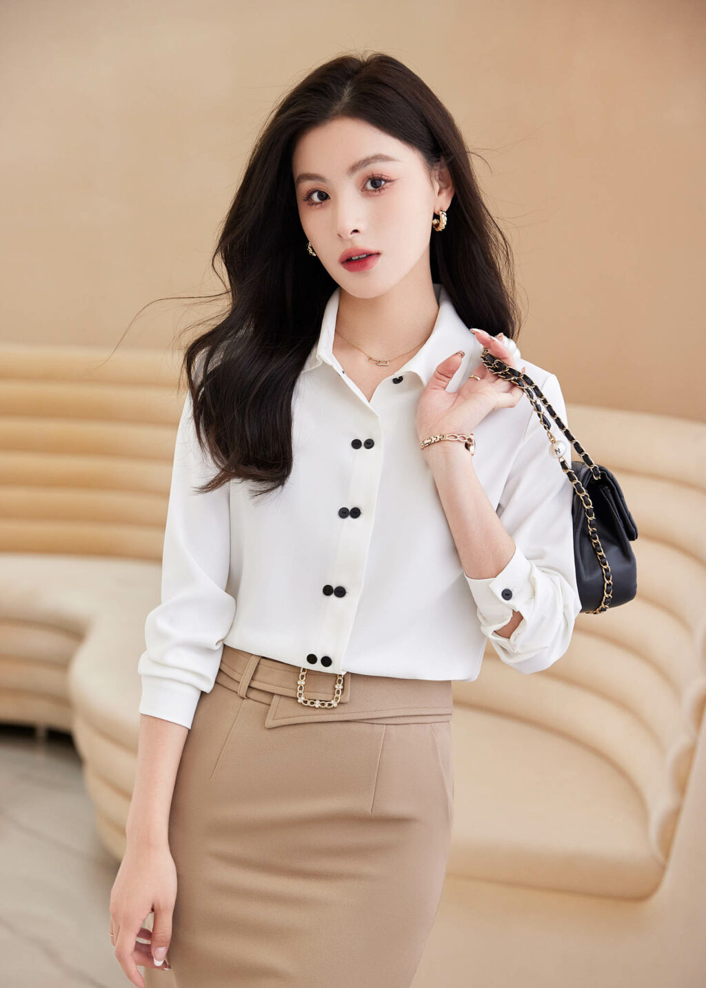 PN3219-3 กระโปรงทำงานผู้หญิงทรงยาวสีเบจแต่งเข็ดขัด