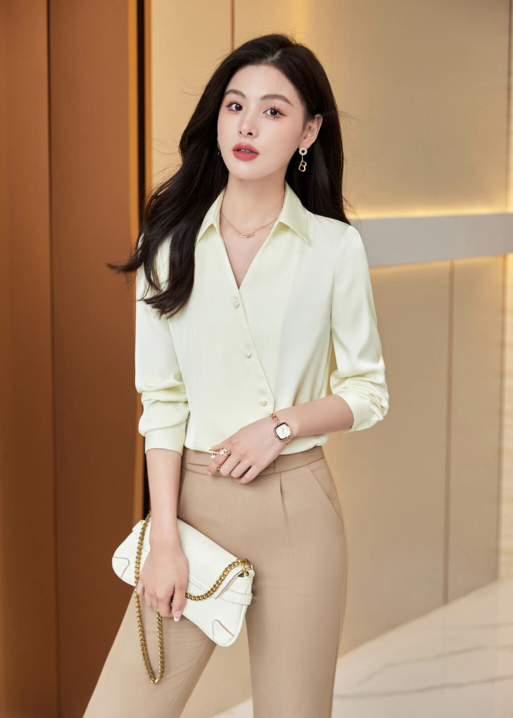 PN3224-1 เสื้อเชิ้ตทำงานผู้หญิงสีเหลืองคอปกแต่งกระดุมเรียงแขนยาว