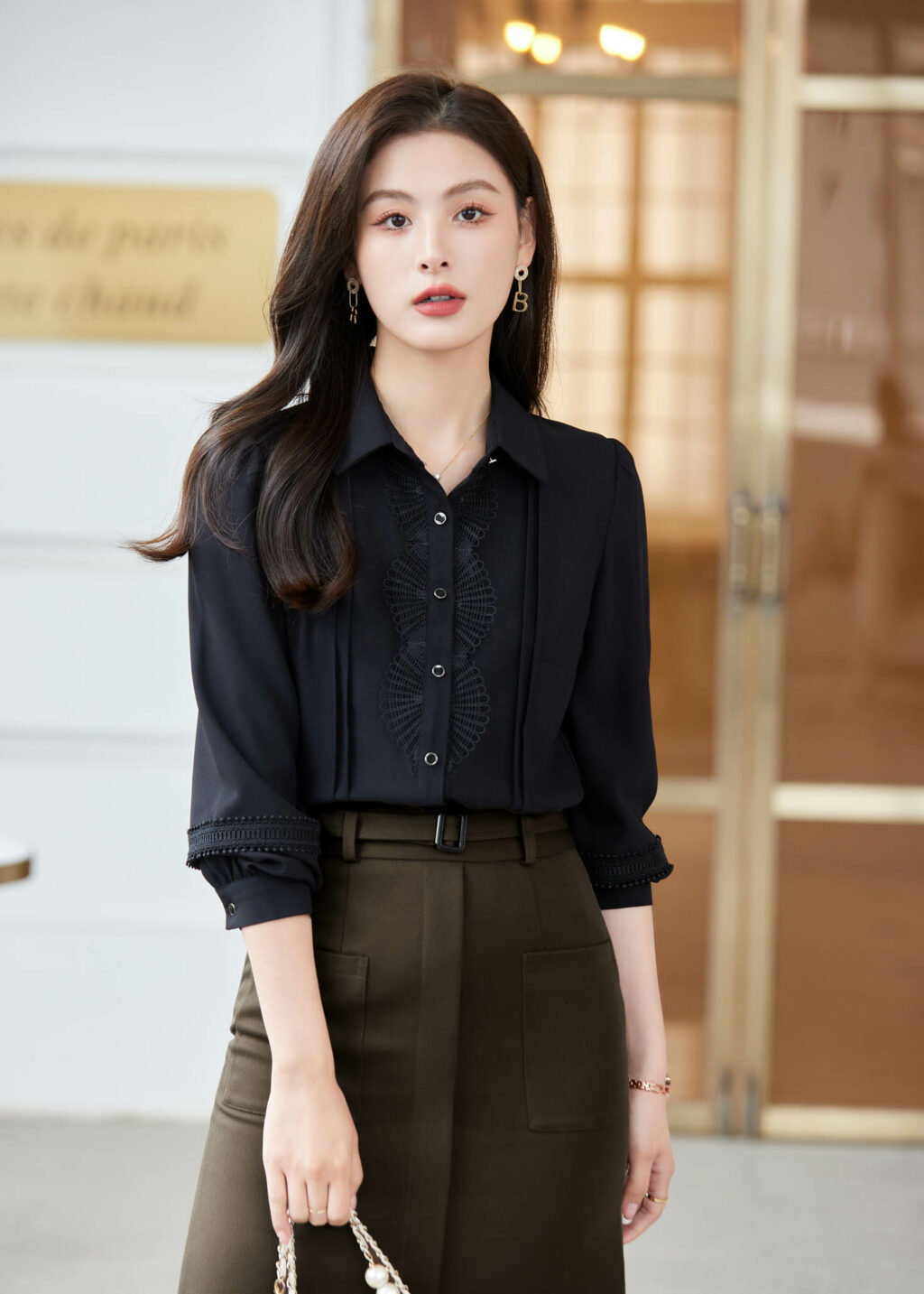 PN3232-6 เสื้อเชิ้ตทำงานผู้หญิงสีดำคอปกแต่งลายกระดุมแขนยาว