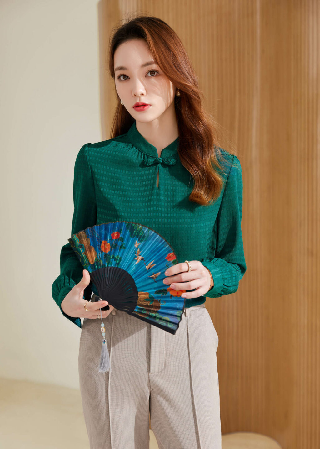 PN3368-1 เสื้อเชิ้ตทำงานผู้หญิงสีเขียวคอจีนแขนยาว
