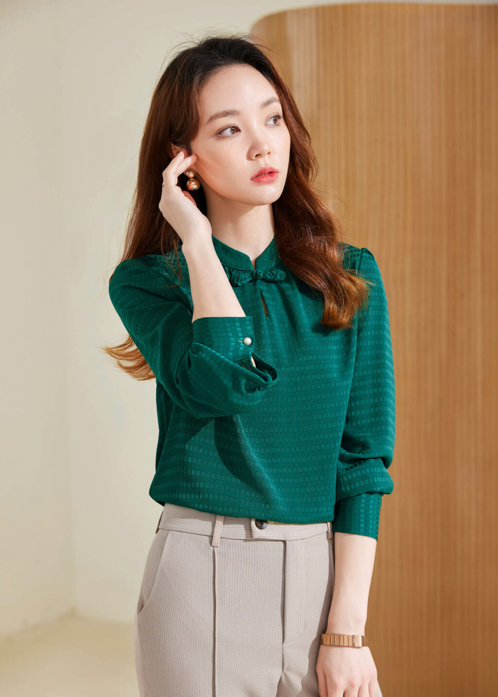 PN3368-8 เสื้อเชิ้ตทำงานผู้หญิงสีเขียวคอจีนแขนยาว