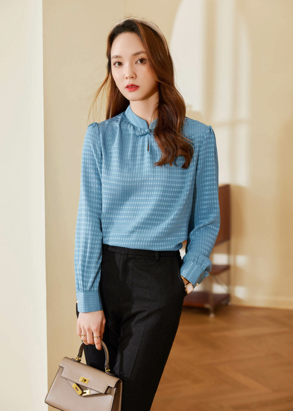 PN3369-1 เสื้อเชิ้ตทำงานผู้หญิงสีฟ้าคอจีนแขนยาว