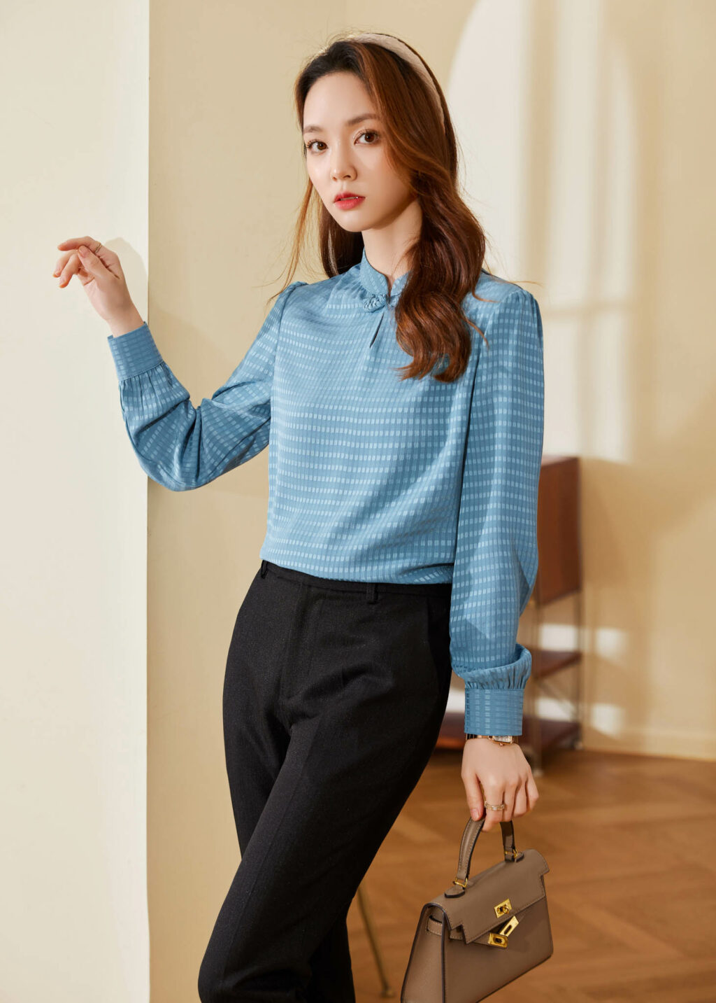 PN3369-3 เสื้อเชิ้ตทำงานผู้หญิงสีฟ้าคอจีนแขนยาว