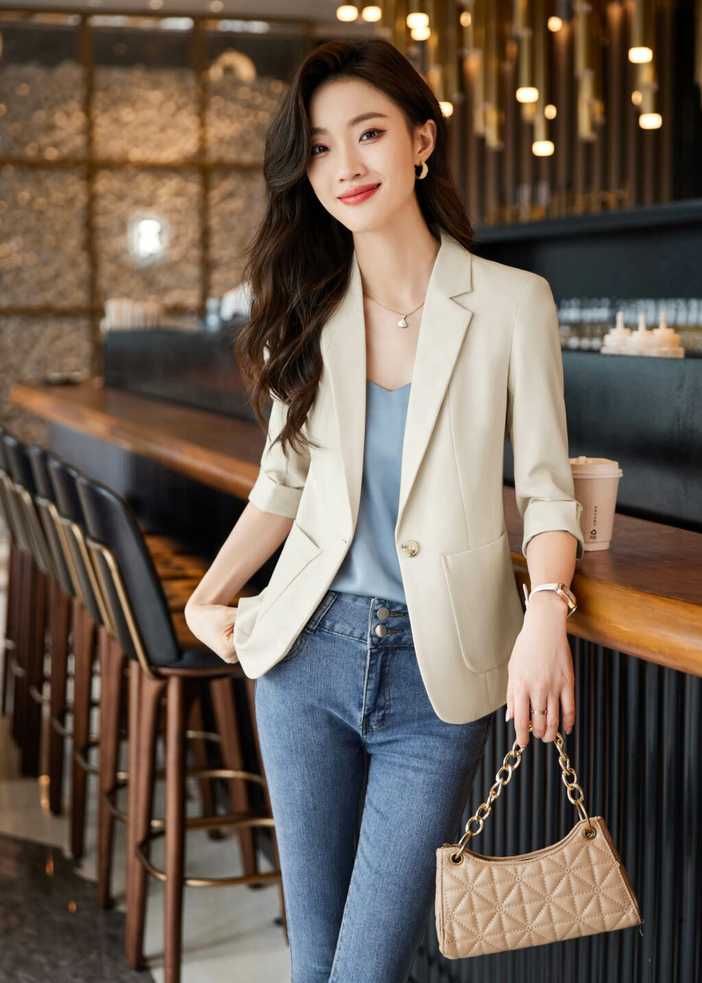 PN3411-8 เสื้อสูทเบลเซอร์ทำงานผู้หญิงสีเบจปกป้านแต่งกระเป๋าข้างแขนยาว