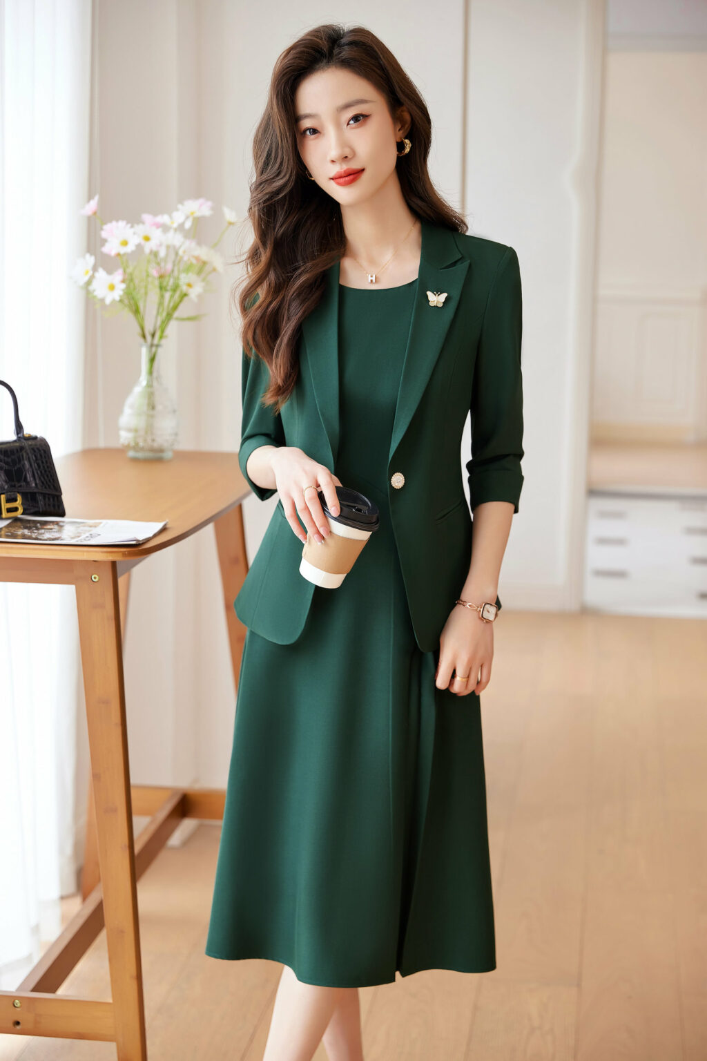 PN3555-3 ชุดสูททำงานผู้หญิงสีเขียวมาพร้อมเดรสยาวแขนห้าส่วน