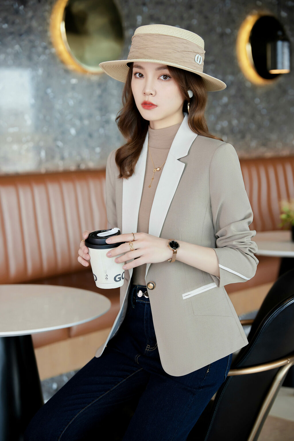 PN3569-4 เสื้อสูทเบลเซอร์ทำงานผู้หญิงปกป้านสีเบจแต่งปกครีมแขนยาว