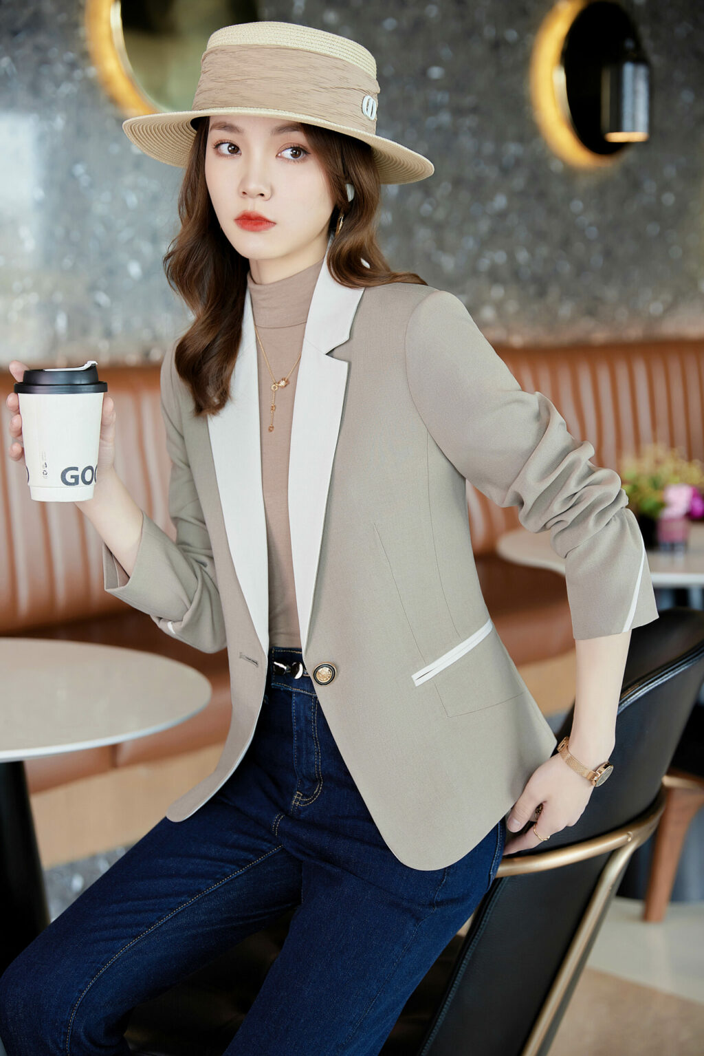 PN3569-5 เสื้อสูทเบลเซอร์ทำงานผู้หญิงปกป้านสีเบจแต่งปกครีมแขนยาว