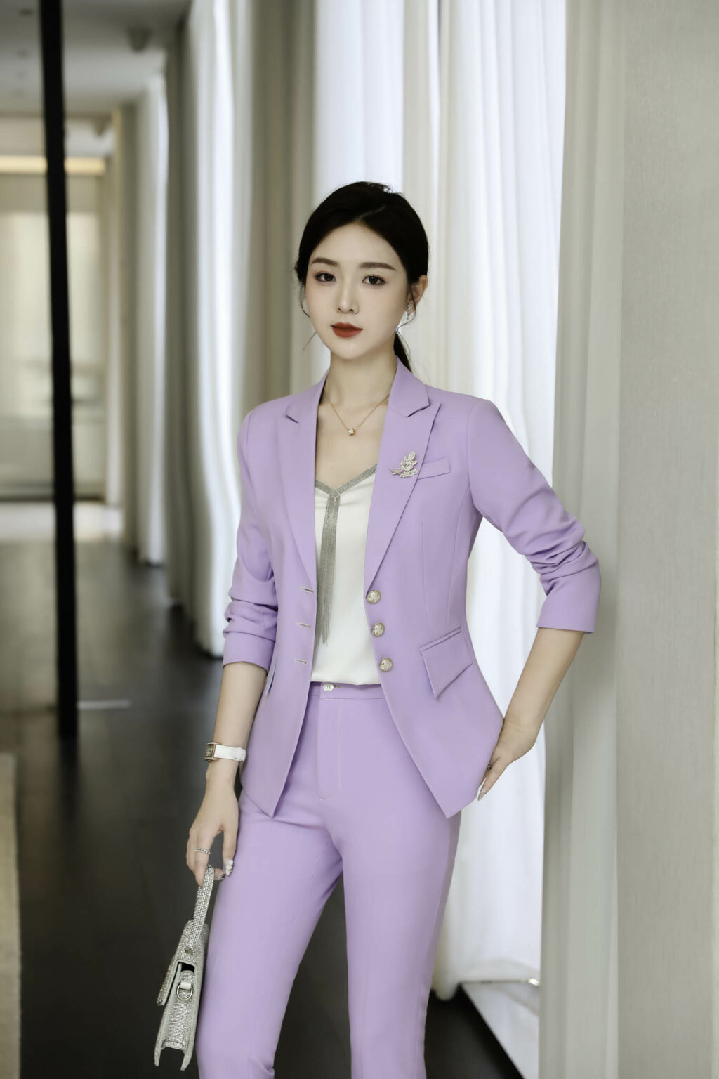 PN3606-4 ชุดสูททำงานผู้หญิงสีม่วงปกป้านแต่งกระดุมแขนยาวมาพร้อมกางเกง