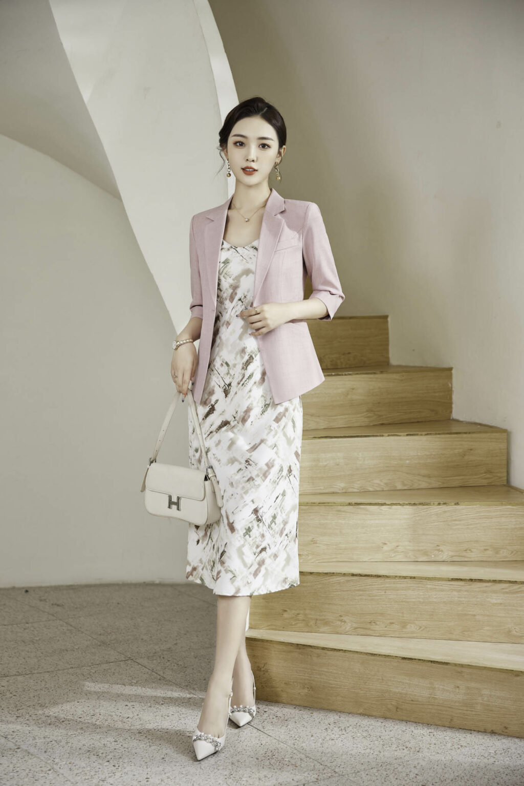 PN3638-1 เสื้อสูทเบลเซอร์ทำงานผู้หญิงสีชมพูปกป้านแขนสามส่วน