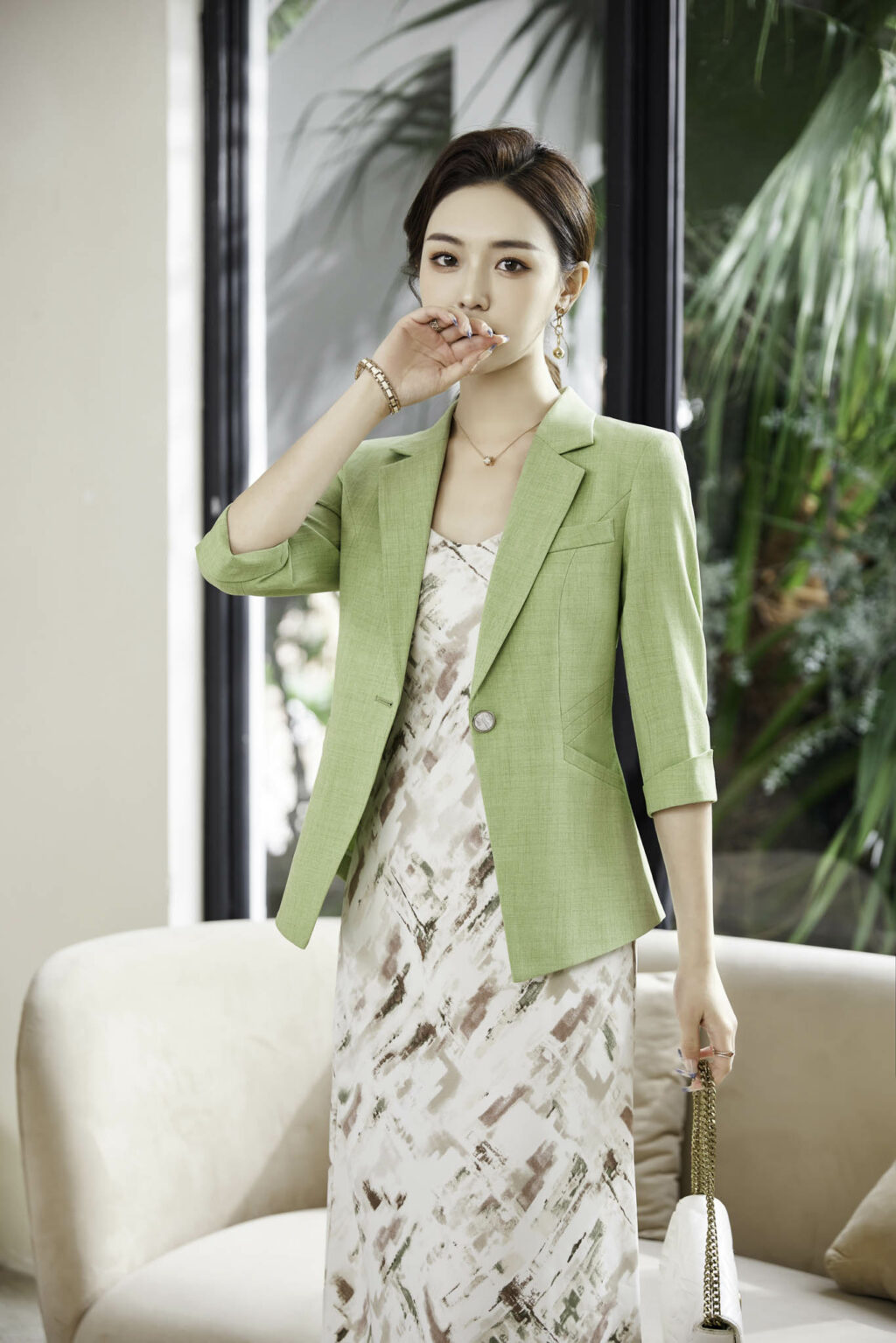 PN3639-7 เสื้อสูทเบลเซอร์ทำงานผู้หญิงสีเขียวปกป้านแขนสามส่วน