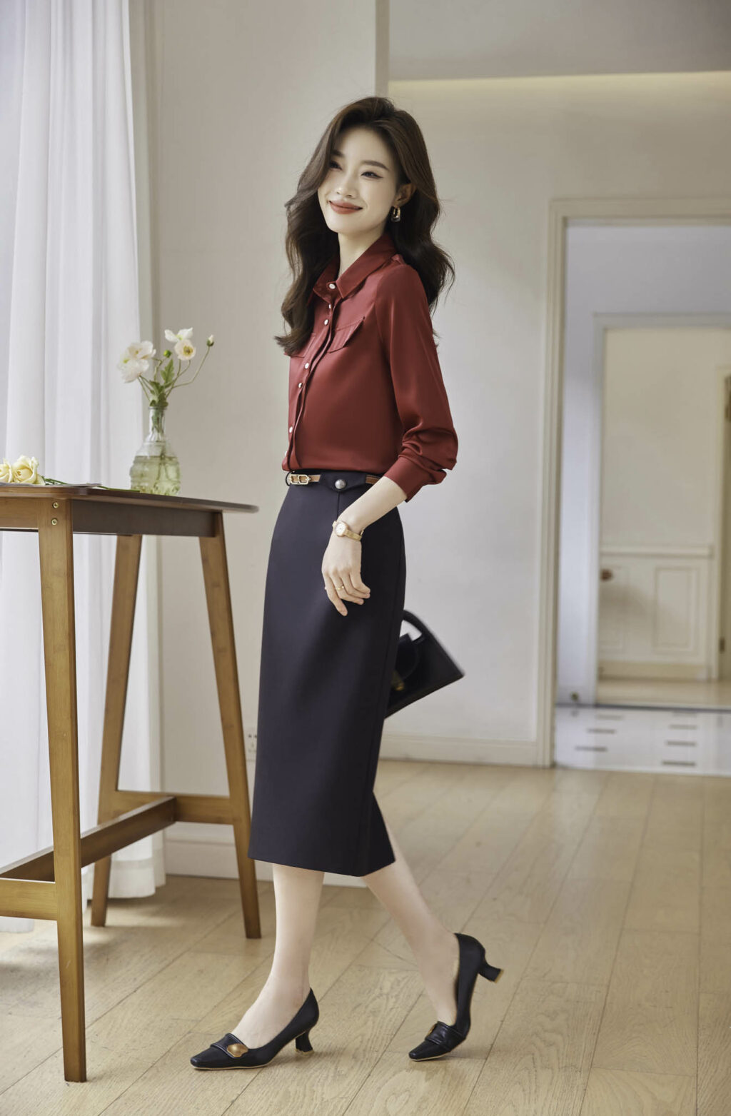 PN3646-3 เสื้อเชิ้ตทำงานผู้หญิงสีแดงคอปกแต่งกระดุมแต่งแขนยาว