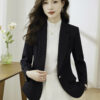 เสื้อเบลเซอร์ผู้หญิงสีดำปกป้านแต่งกระดุมแขนยาว