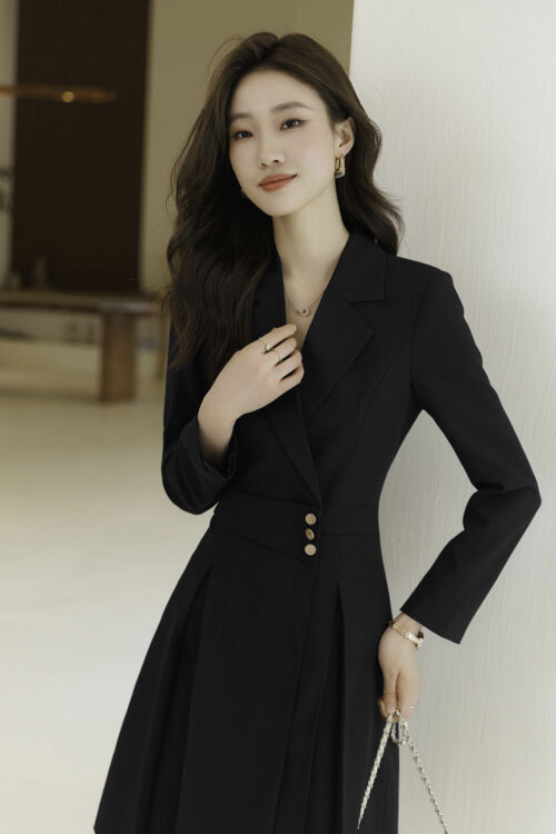 เดรสทำงานผู้หญิงสีดำปกป้านแต่งกระดุมหน้าแขนยาว