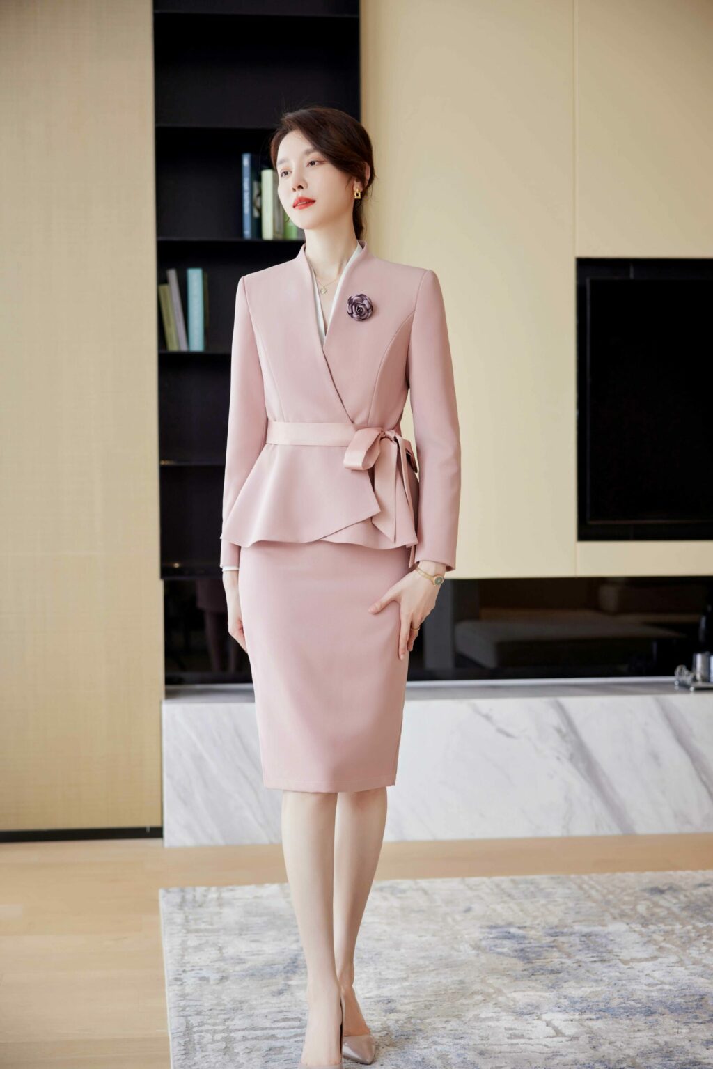 PN3712-1 ชุดสูททำงานผู้หญิงสีชมพูไม่แต่งปกแขนยาวมาพร้อมกระโปรง
