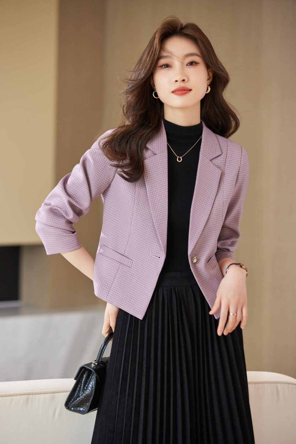 PN3752-5 เสื้อเบลเซอร์ผู้หญิงสีม่วงปกป้านแต่งกระดุมแขนยาว ผ้าทอ