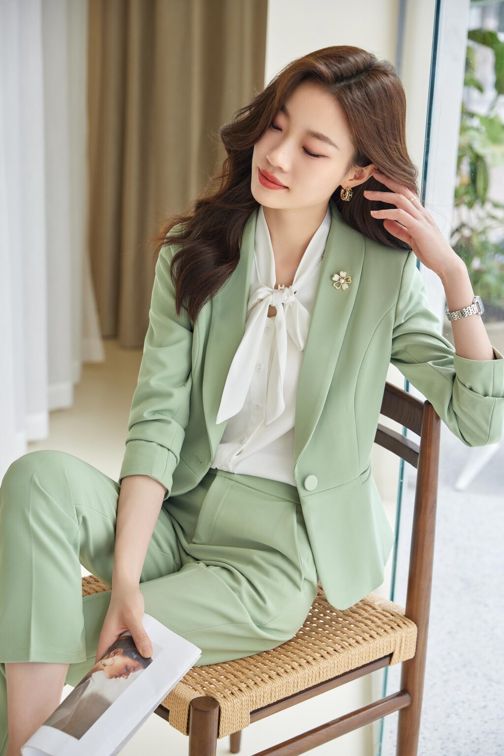 PN3761-9 ชุดสูททำงานผู้หญิงสีเขียวปกกล้วยแขนยาวมาพร้อมกางเกงขายาว