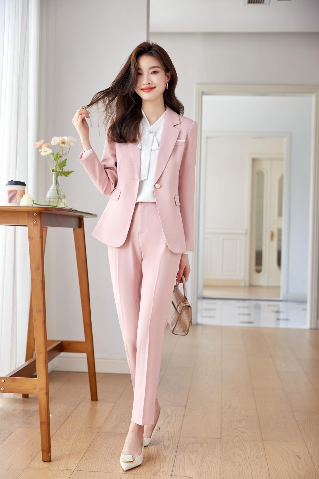 PN3775-3 ชุดสูททำงานผู้หญิงสีชมพูแต่งปกป้านแขนยาวมาพร้อมกางเกง