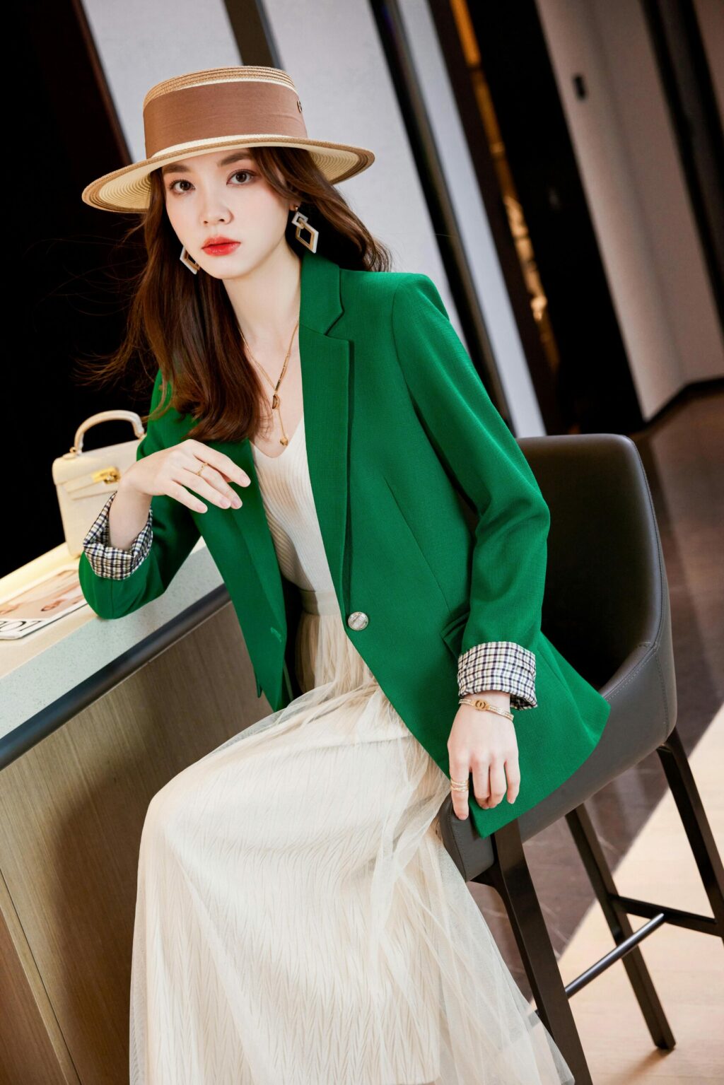 PN3781-5 เสื้อสูทเบลเซอร์ทำงานผู้หญิงสีเขียวปกป้านแขนยาว