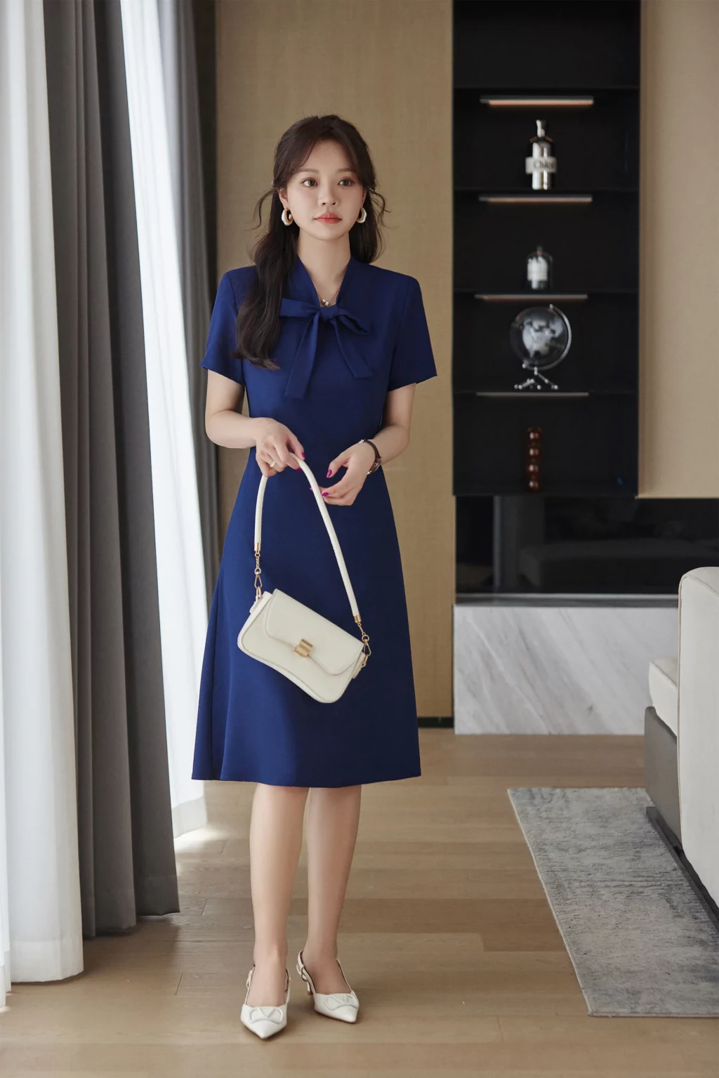 PN3838-3 เดรสทำงานผู้หญิงสีน้ำเงินคอวีแต่งโบว์แขนสั้น