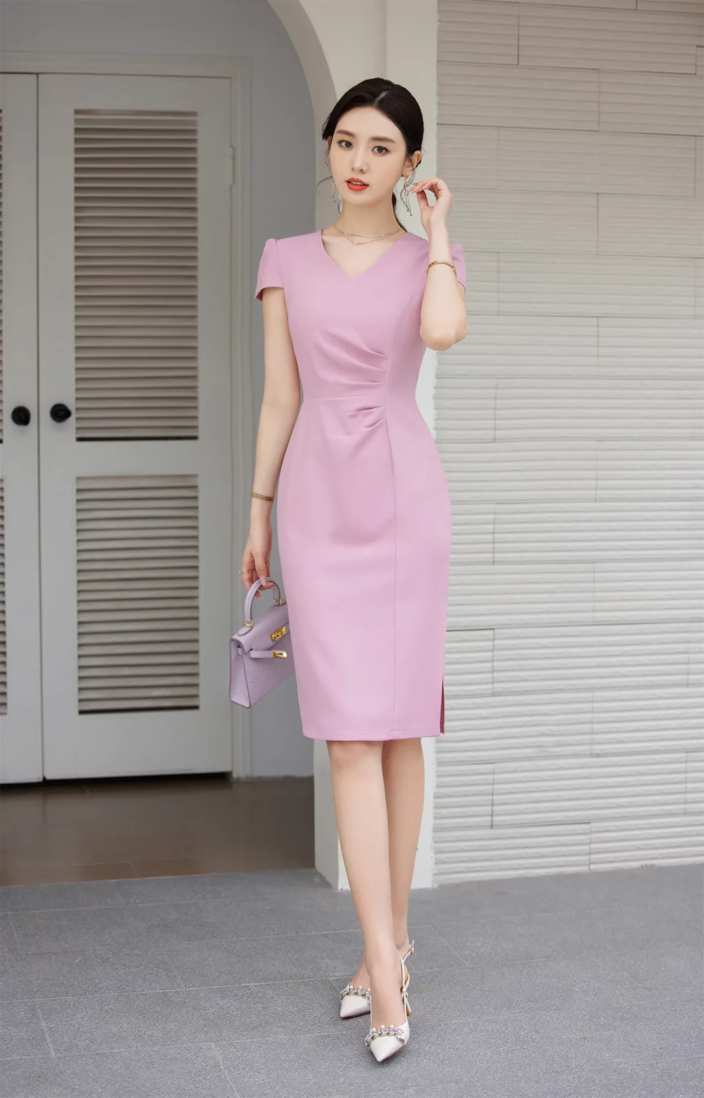 PN3850-3 เดรสทำงานผู้หญิงสีชมพูคอวีแขนสั้นแต่งจับจีบ