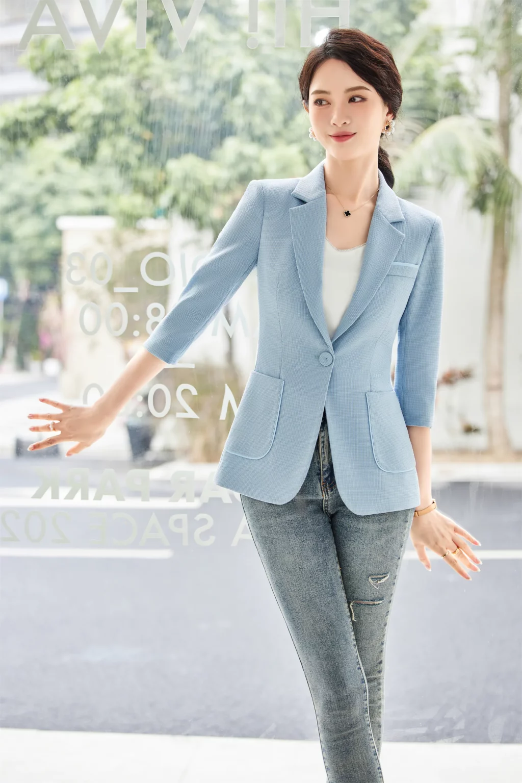 PN3857-5 เสื้อเบลเซอร์ผู้หญิงสีฟ้าปกป้านแขนสามส่วนแต่งกระเป๋าจริง