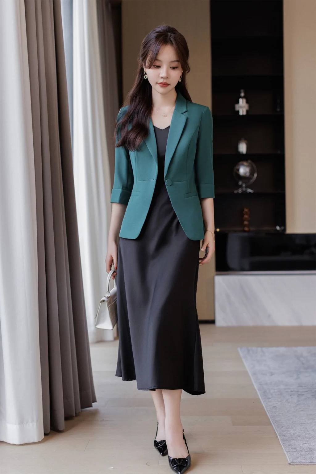 PN3861-1 เสื้อสูทเบลเซอร์ทำงานผู้หญิงสีเขียวปกป้านแขนห้าส่วน