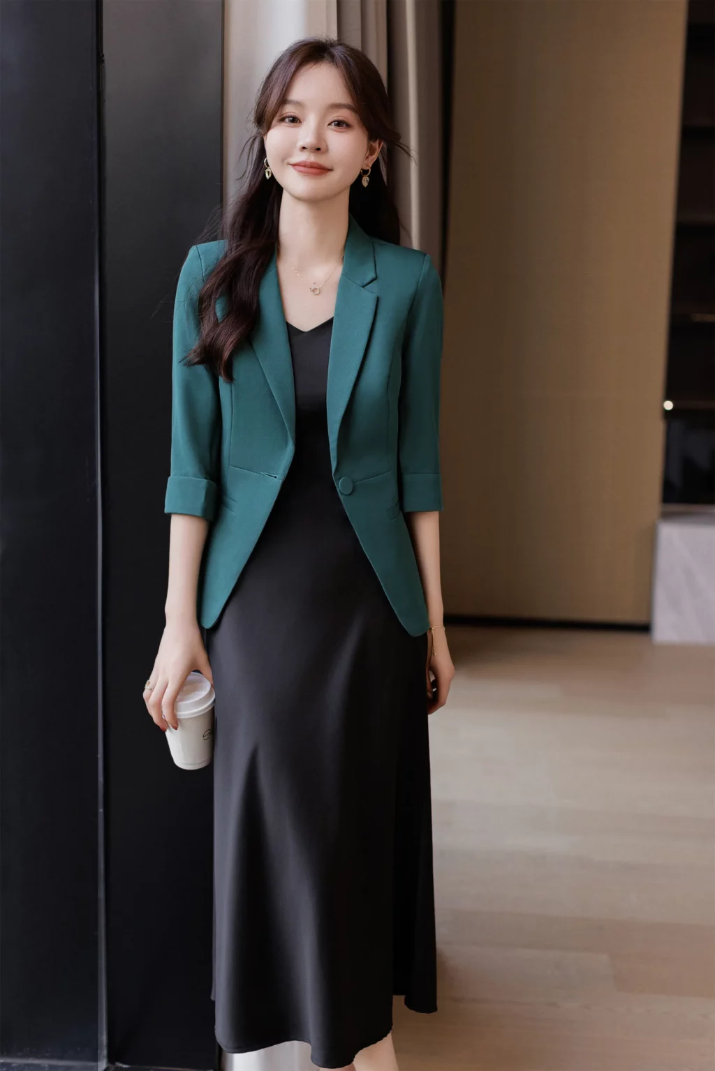 PN3861-6 เสื้อสูทเบลเซอร์ทำงานผู้หญิงสีเขียวปกป้านแขนห้าส่วน