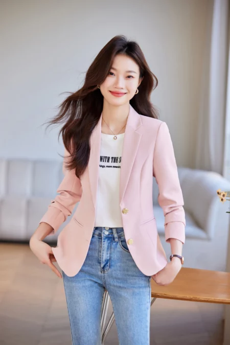 เสื้อเบลเซอร์ผู้หญิงสีชมพูปกป้านแต่งกระดุมแขนยาว