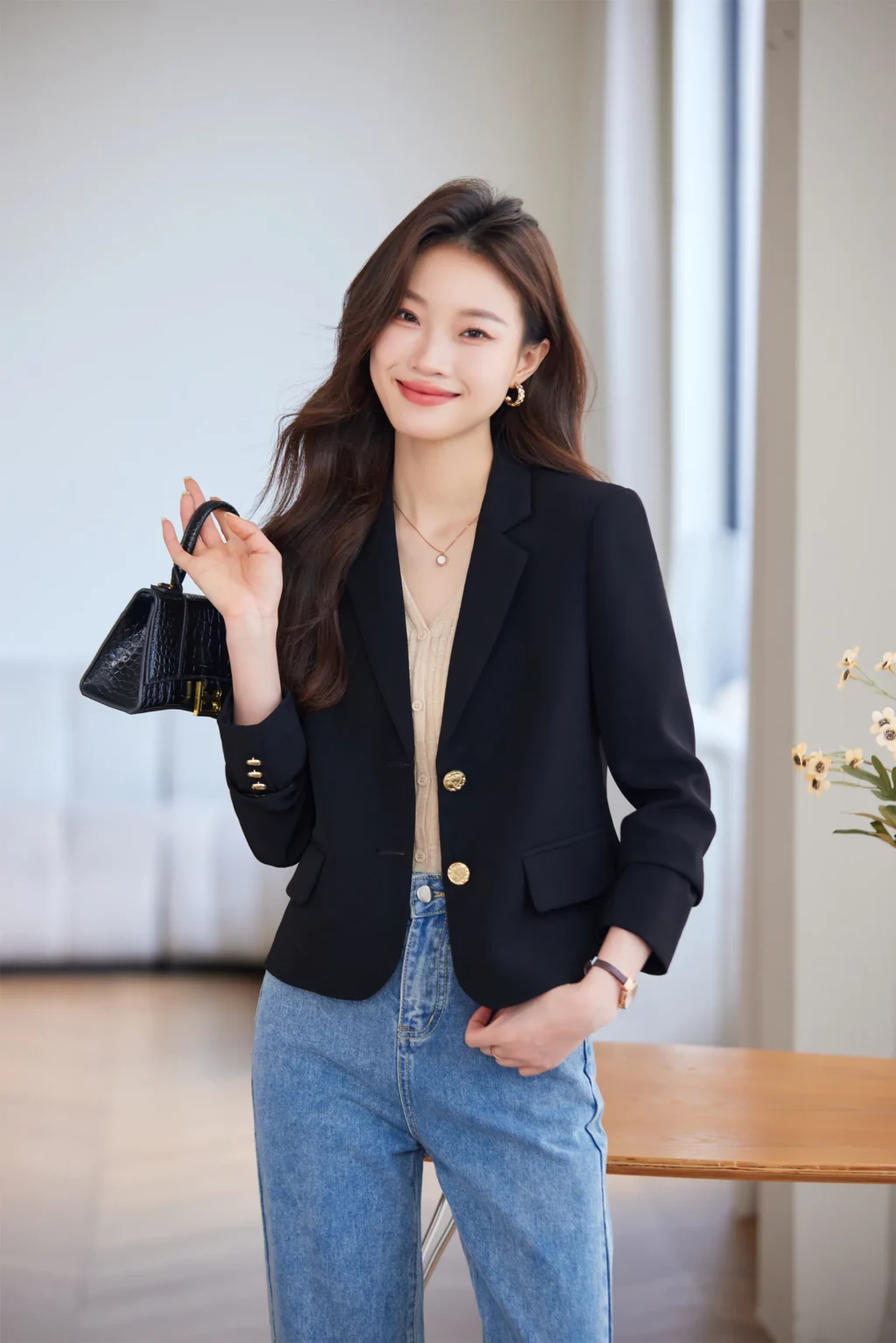 PN3875-9 เสื้อเบลเซอร์ผู้หญิงสีดำปกป้านแต่งกระดุมแขนยาว