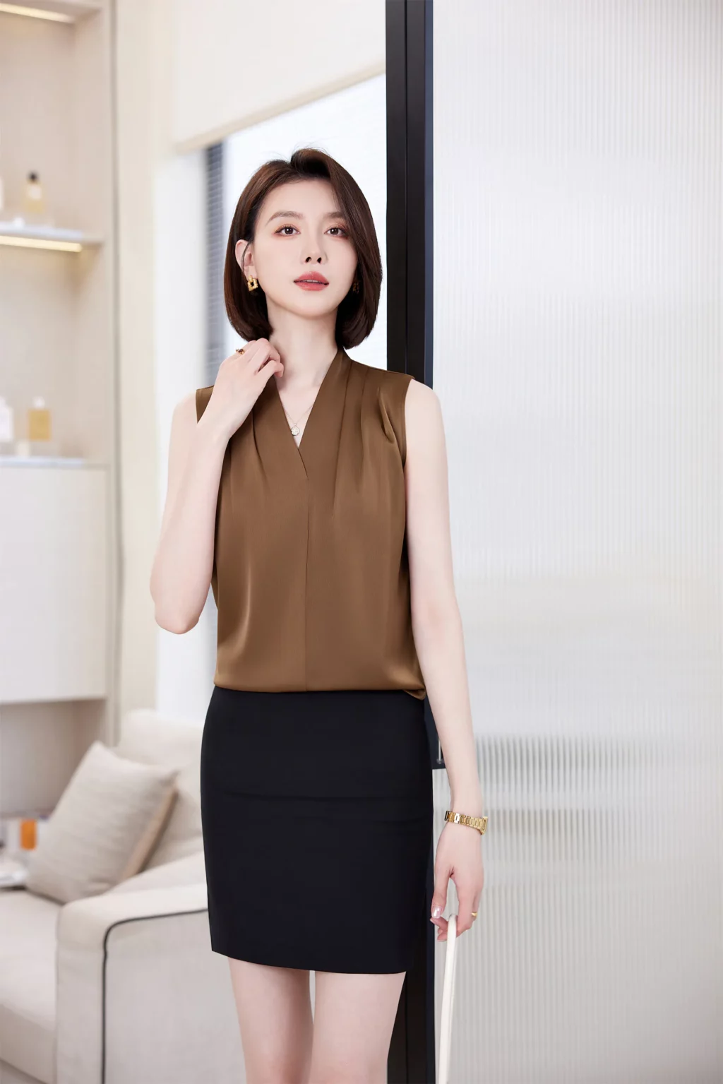 PN3896-4 เสื้อทำงานผู้หญิงสีน้ำตาลแต่งคอวีแขนกุด