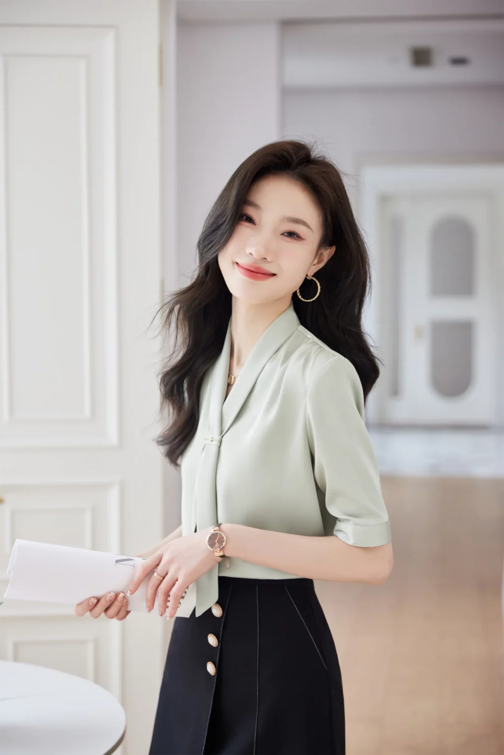 PN3909-4 เสื้อเชิ้ตทำงานผู้หญิงสีเขียวคอวีแต่งเน็คไทแขนสั้น