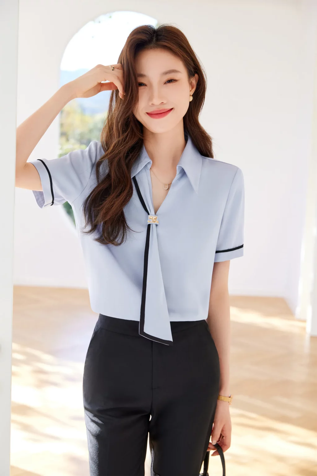 PN3911-4 เสื้อเชิ้ตทำงานผู้หญิงสีเทาคอปกแต่งเน็คไทแขนสั้น