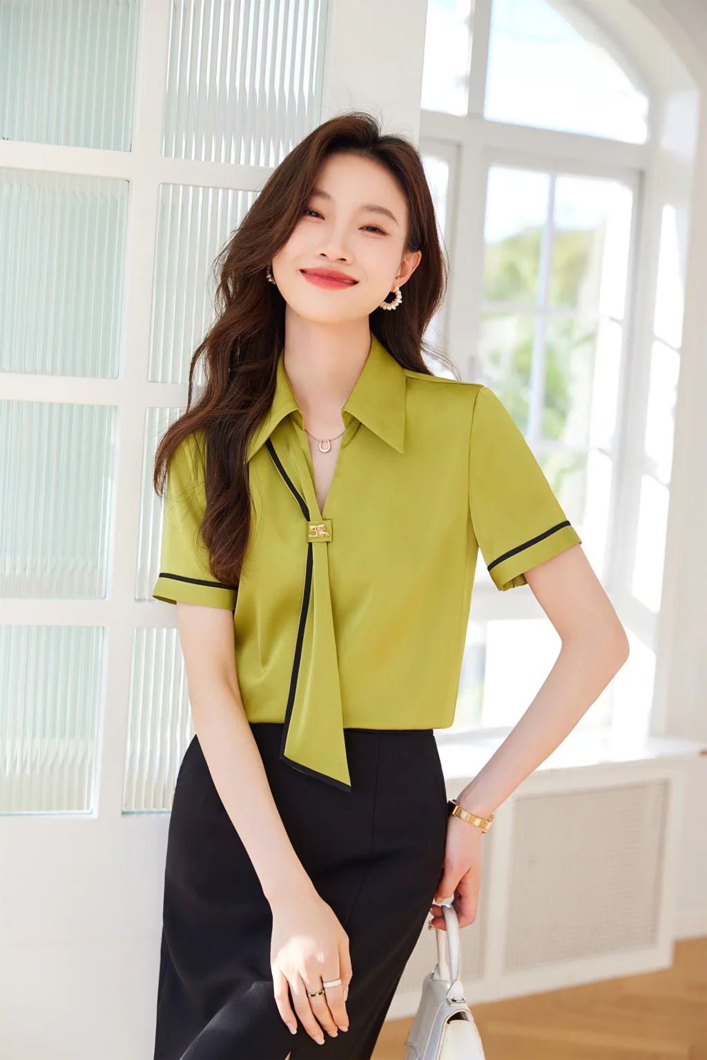 PN3912-9 เสื้อเชิ้ตทำงานผู้หญิงสีเขียวคอปกแต่งเน็คไทแขนสั้น