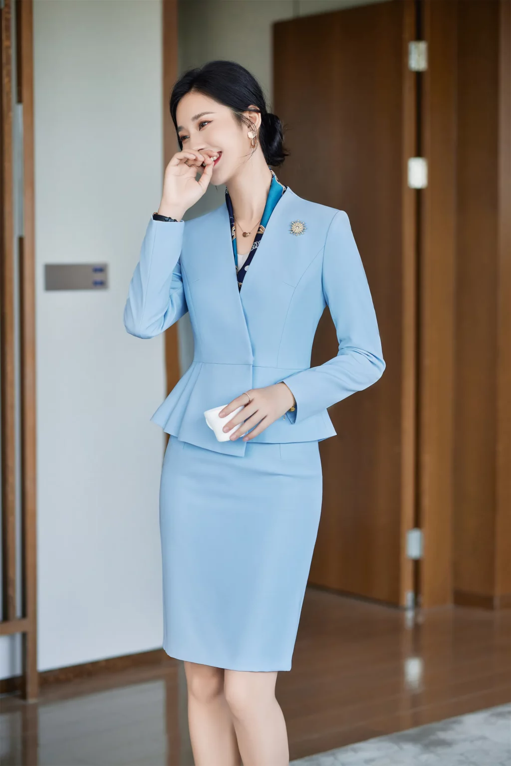PN3933-2 ชุดสูททำงานผู้หญิงสีฟ้าไม่แต่งปกแขนยาวมาพร้อมกระโปรง