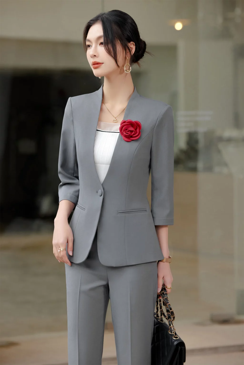 PN3973-5 ชุดสูททำงานผู้หญิงสีเทาไม่แต่งปกแขนห้าส่วนมาพร้อมกางเกง