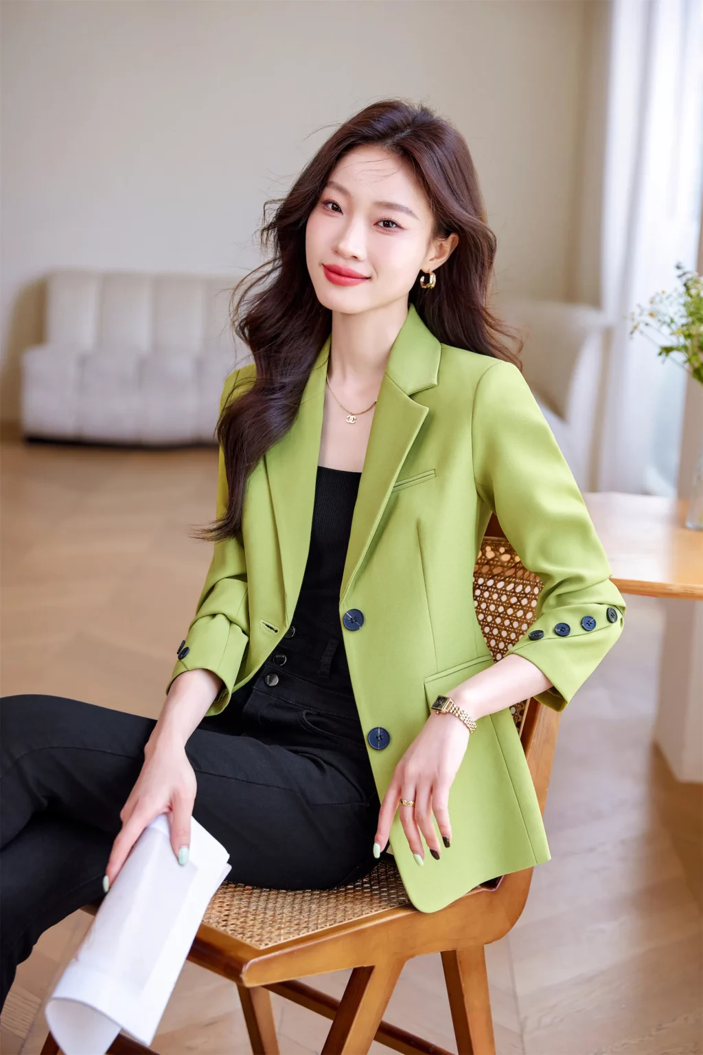 PN3994-6 เสื้อสูทเบลเซอร์ทำงานผู้หญิงสีเขียวปกป้านแต่งกระดุมปลายแขน