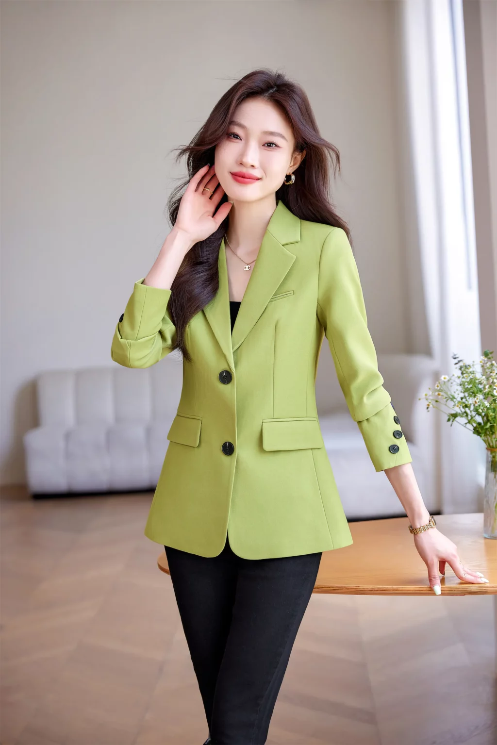 PN3994-7 เสื้อสูทเบลเซอร์ทำงานผู้หญิงสีเขียวปกป้านแต่งกระดุมปลายแขน