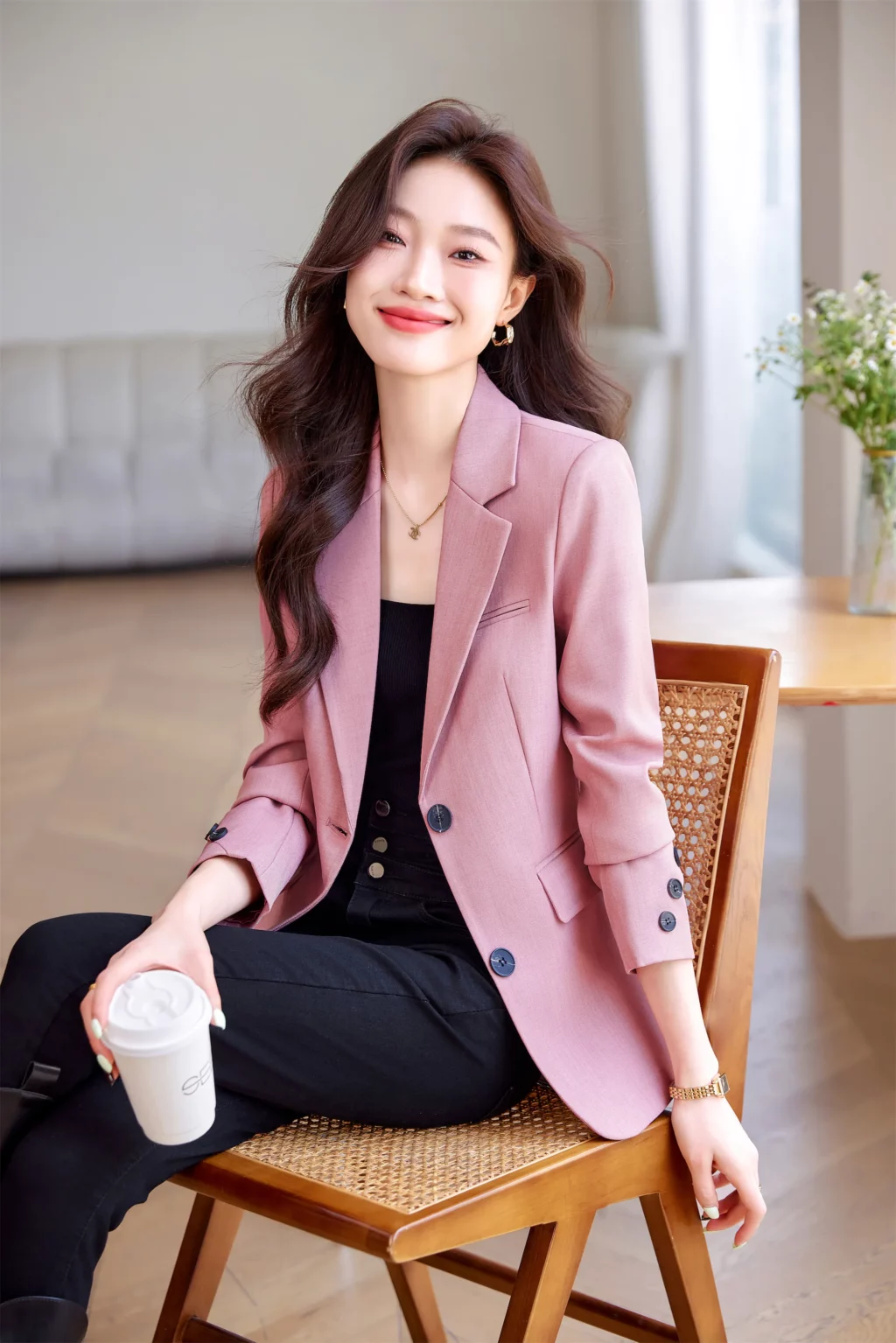PN3995-8 เสื้อสูทเบลเซอร์ทำงานผู้หญิงสีชมพูปกป้านแต่งกระดุมปลายแขน