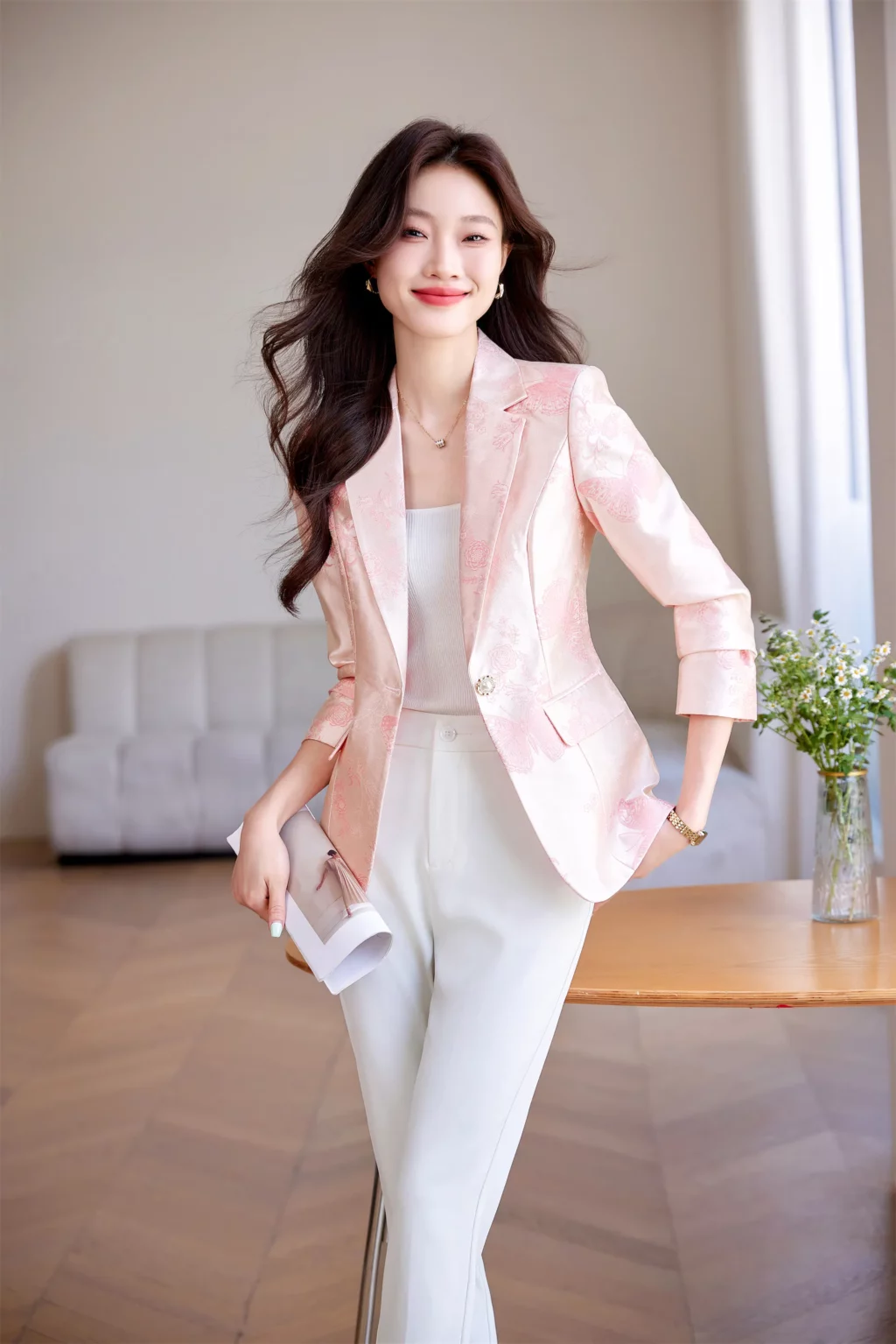 PN4000-3 เสื้อสูทเบลเซอร์ทำงานผู้หญิงสีชมพูปกป้านแต่งลายดอกไม้