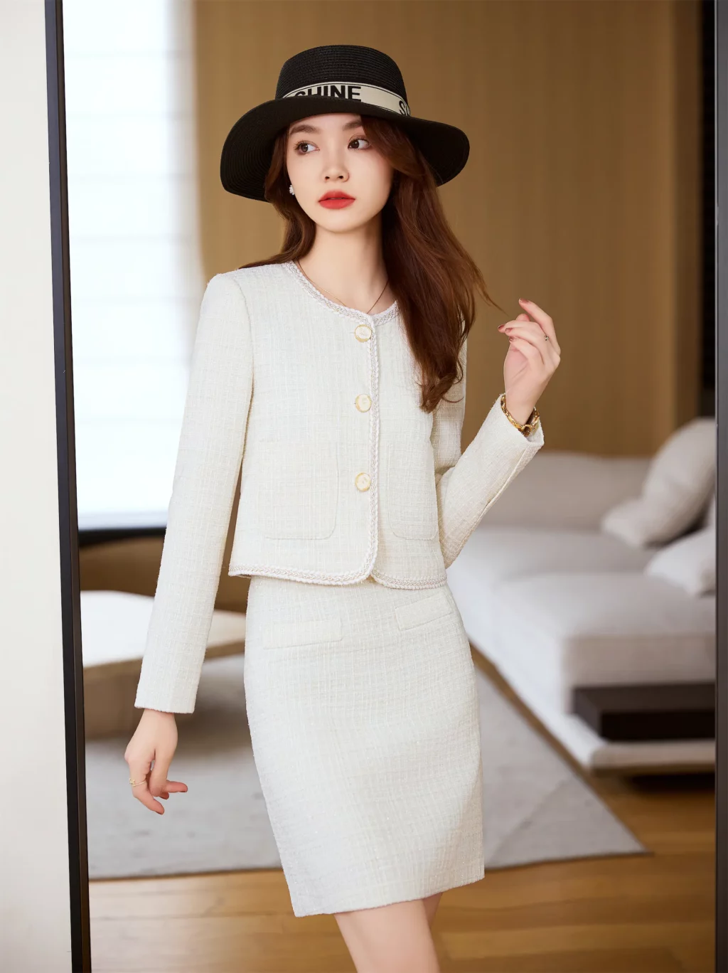 PN4009-8 ชุดสูททำงานผู้หญิงสีขาวครีมไม่แต่งปกแขนยาวมาพร้อมกระโปรง