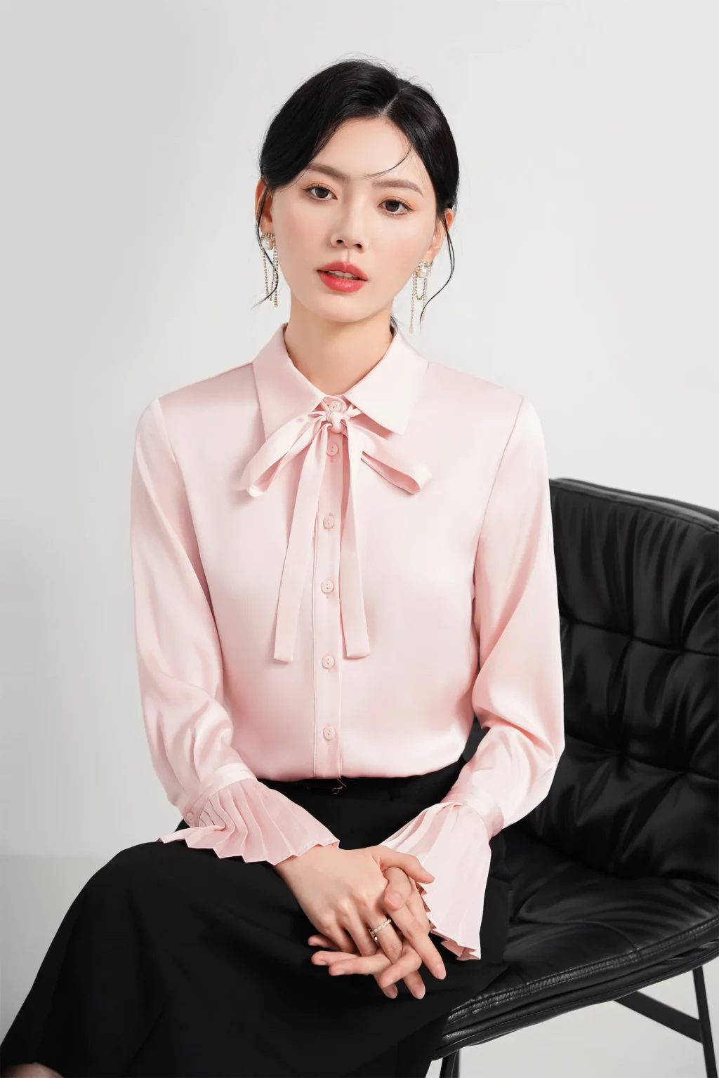 PN4011-9 เสื้อเชิ้ตทำงานผู้หญิงสีชมพูคอปกโบว์แขนยาวแต่งปลายแขนจับจีบ