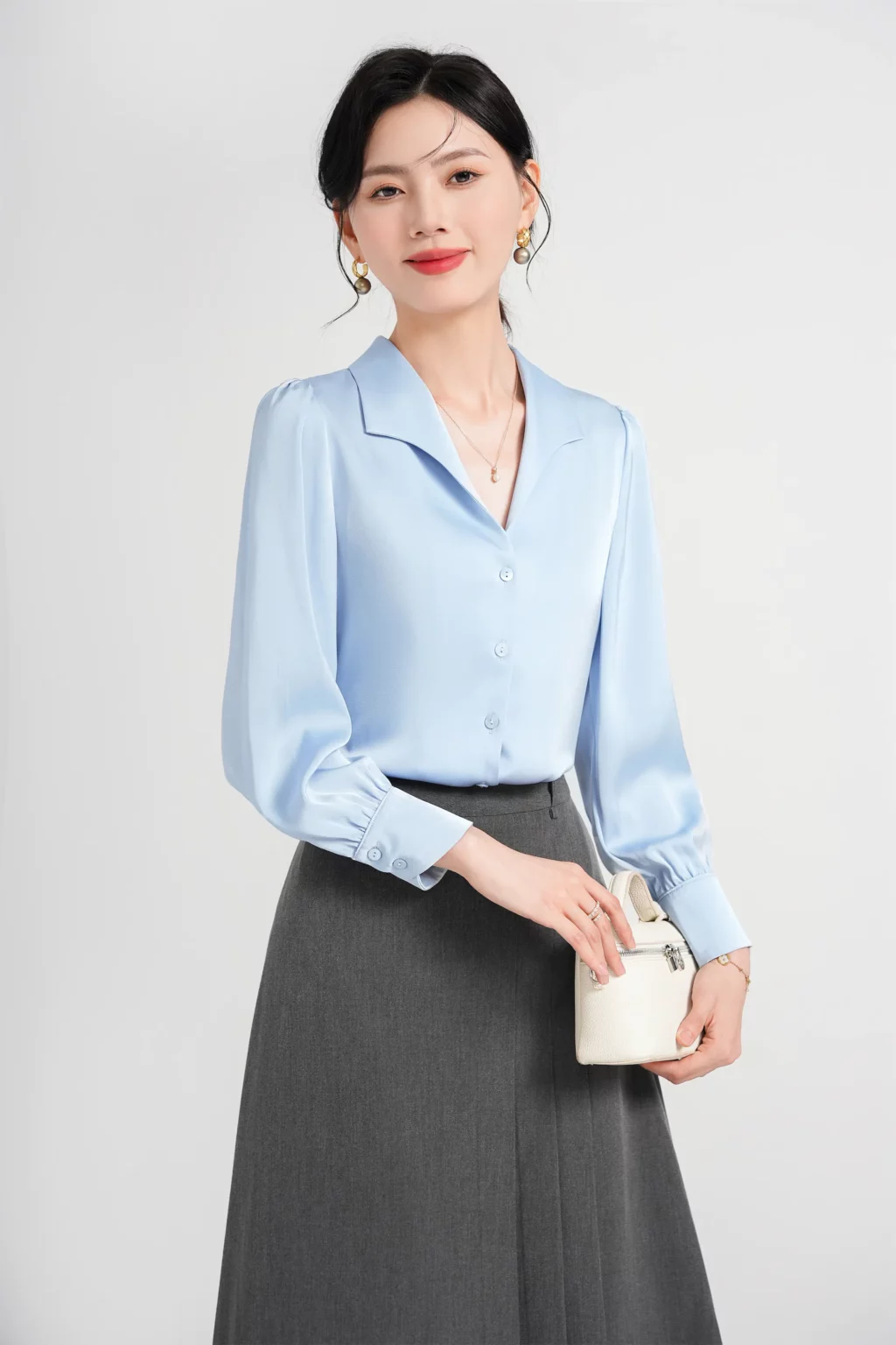 PN4015-5 เสื้อเชิ้ตทำงานผู้หญิงสีฟ้าแต่งคอปกวีแขนยาว