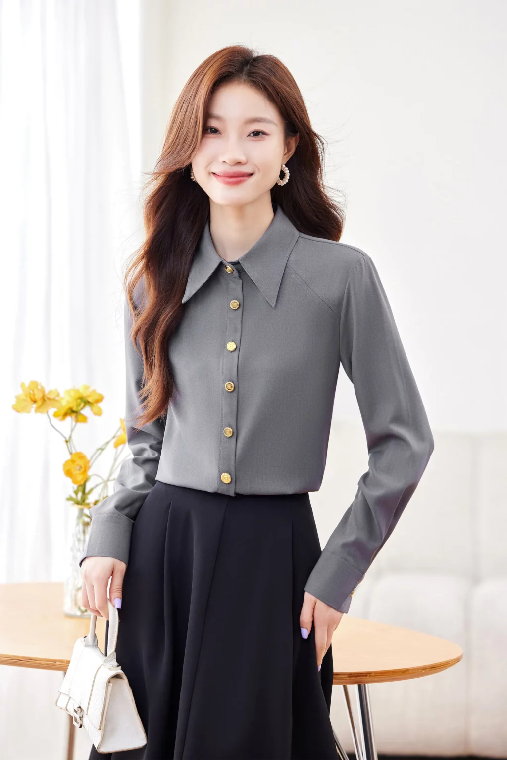 PN4022-1 เสื้อเชิ้ตทำงานผู้หญิงสีเทาคอปกแต่งกระดุมทองแขนยาว