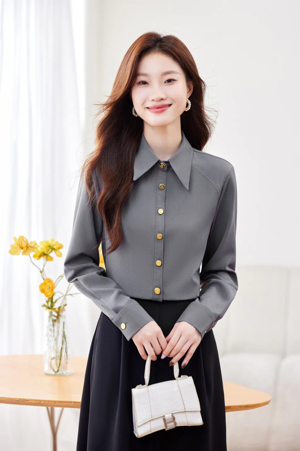 PN4022-2 เสื้อเชิ้ตทำงานผู้หญิงสีเทาคอปกแต่งกระดุมทองแขนยาว