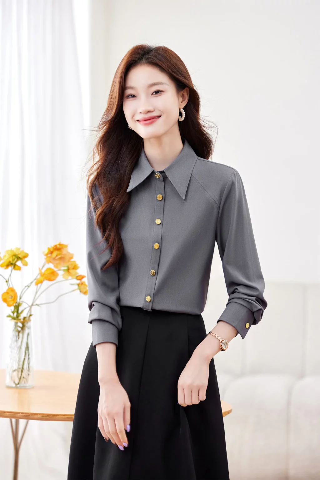 PN4022-7 เสื้อเชิ้ตทำงานผู้หญิงสีเทาคอปกแต่งกระดุมทองแขนยาว