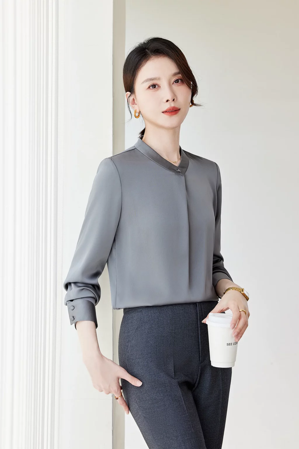 PN4043_7 เสื้อเชิ้ตทำงานผู้หญิงสีเทาคอกลมแขนยาว