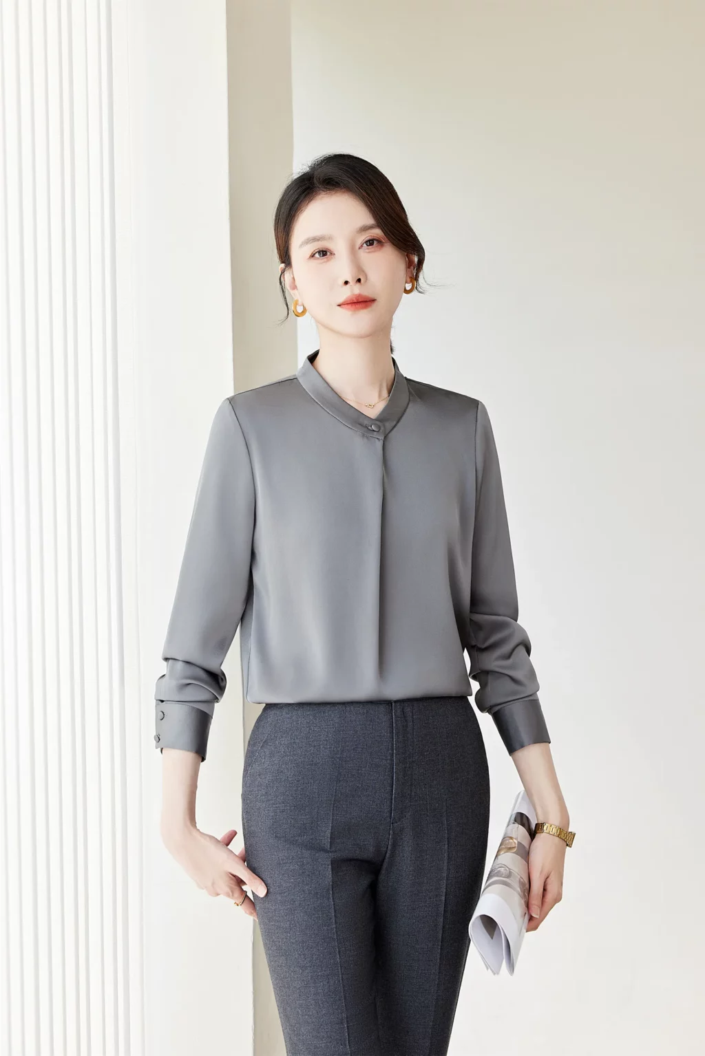 PN4043_8 เสื้อเชิ้ตทำงานผู้หญิงสีเทาคอกลมแขนยาว